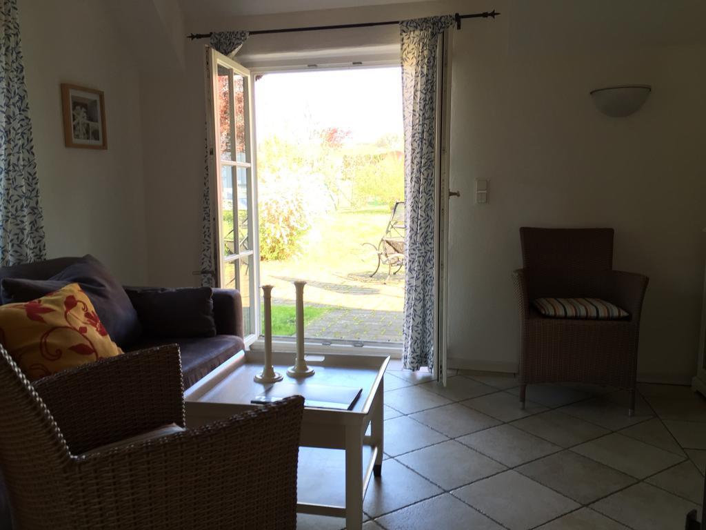 Apartment Alte Fischerkate Und Moewennest Gross Zicker