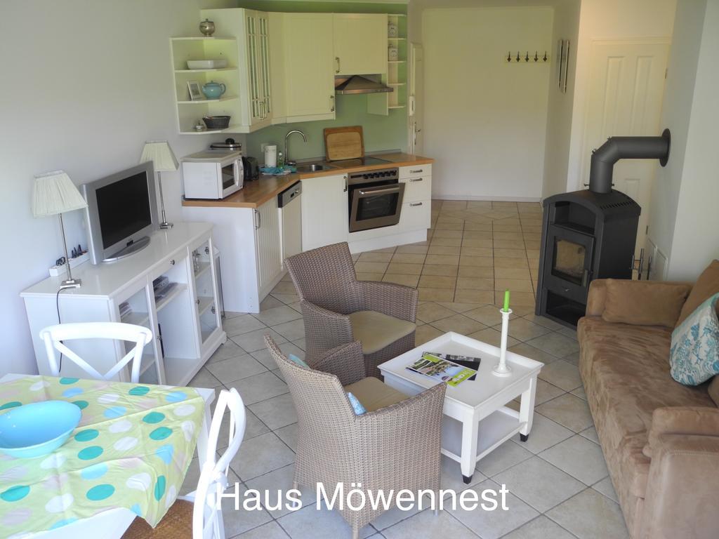 Alte Fischerkate Und Moewennest Gross Zicker