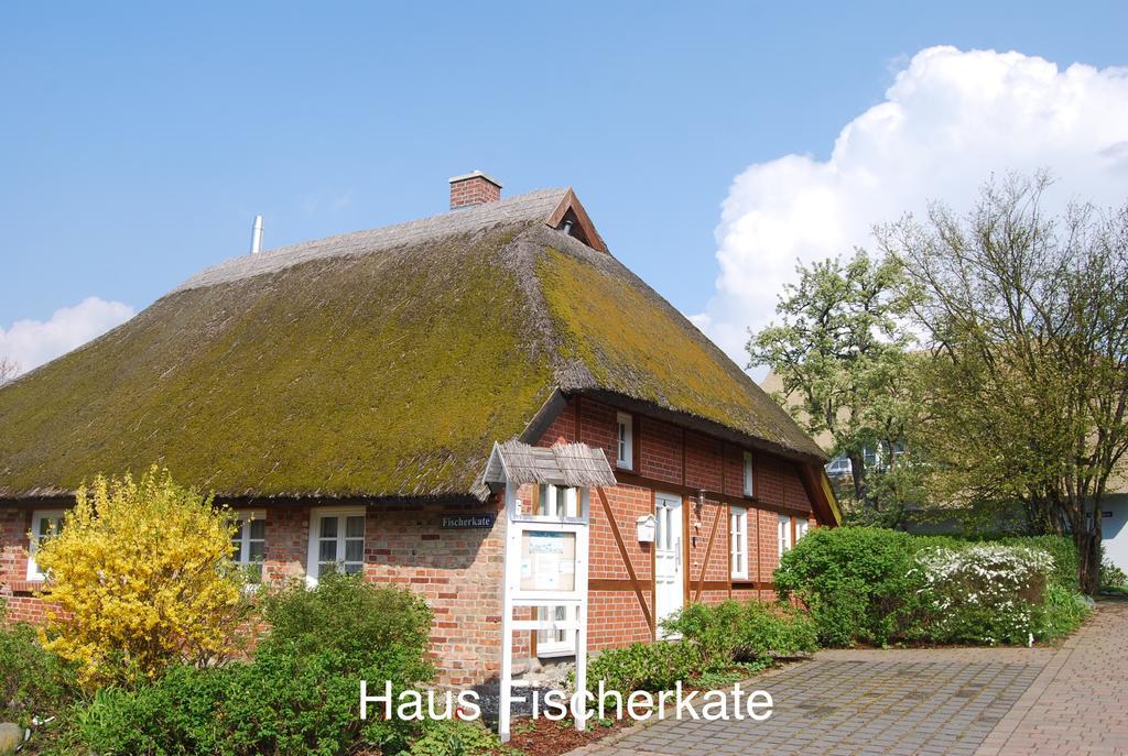Apartment Alte Fischerkate Und Moewennest Gross Zicker